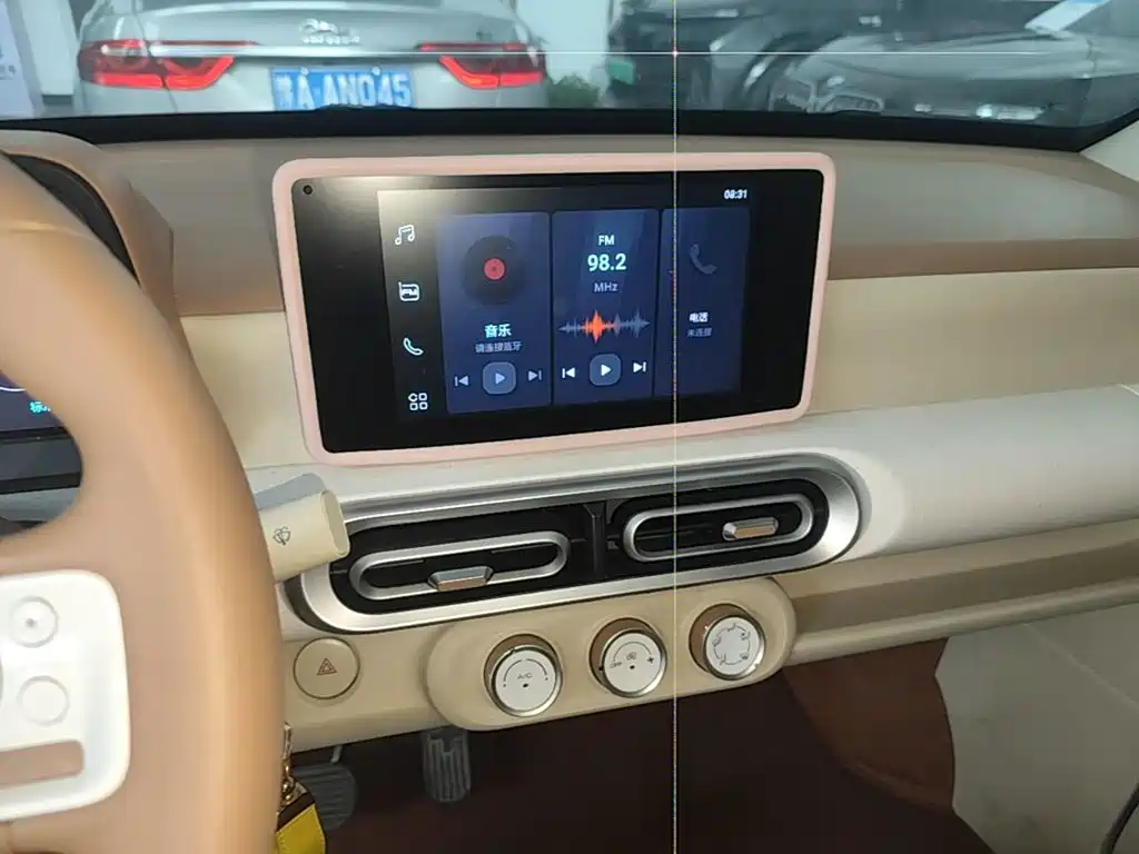 Wuling MINIEV — миниатюра 13