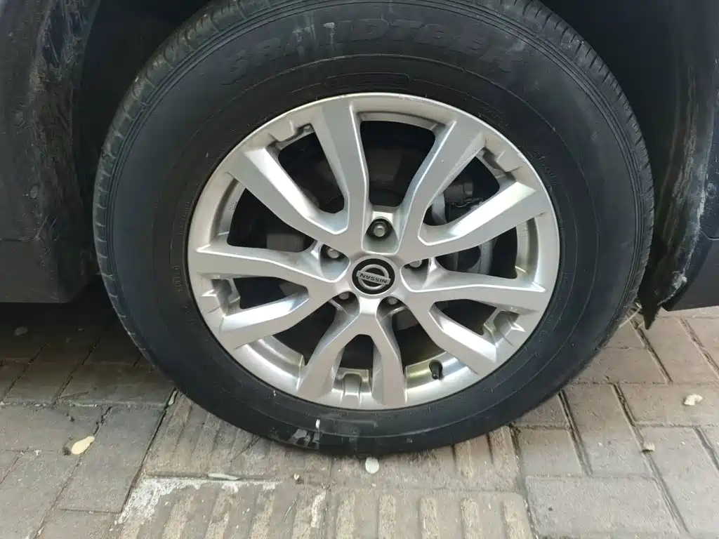 Nissan X-Trail — миниатюра 24