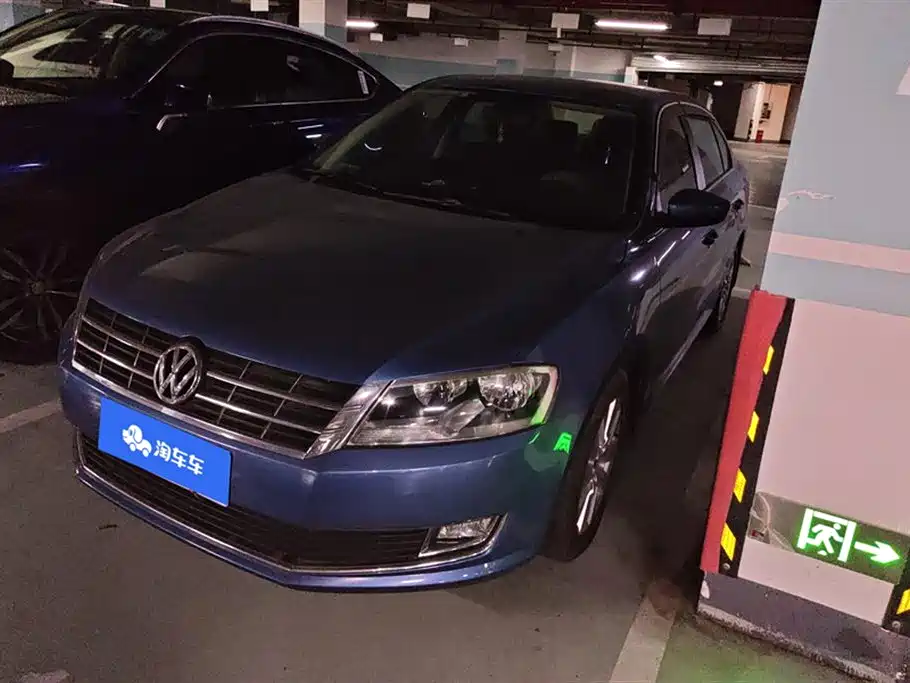 Volkswagen Lavida 2013
