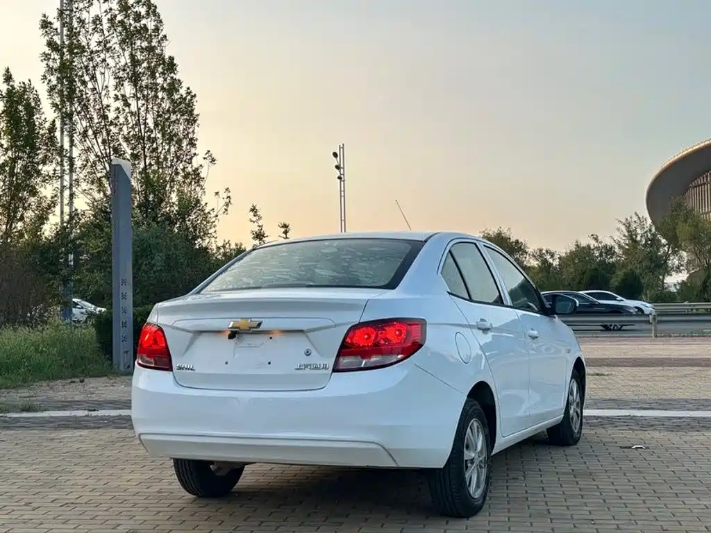 Chevrolet Sail — миниатюра 4