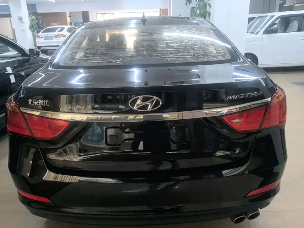 Hyundai Mistra — миниатюра 6