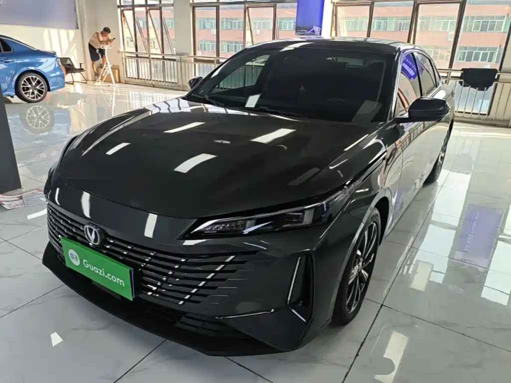 Changan Eado — миниатюра 2