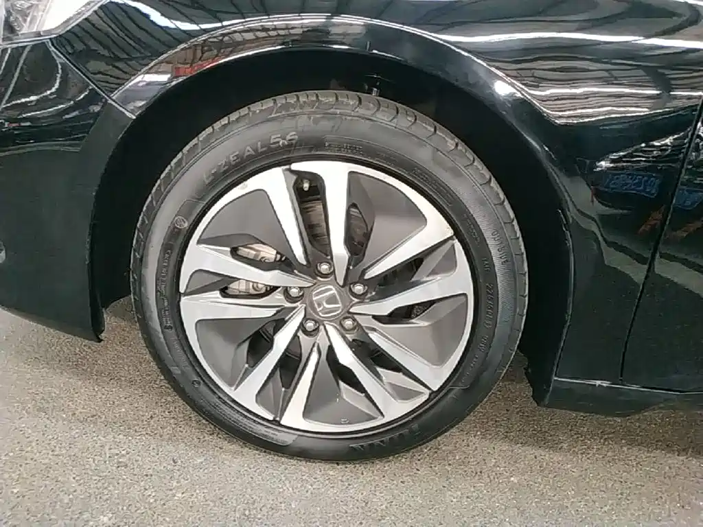 Honda Accord — миниатюра 23