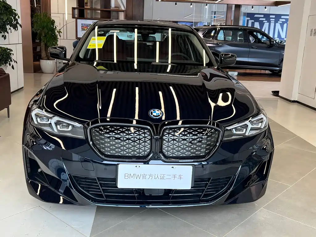 BMW i3 2025 eDrive 40 L