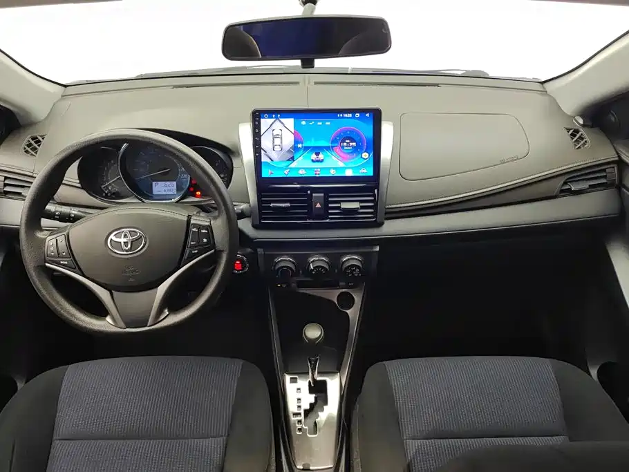 Toyota Yaris L — миниатюра 12