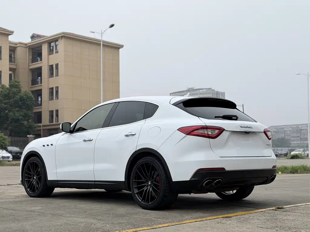 Maserati Levante — миниатюра 14
