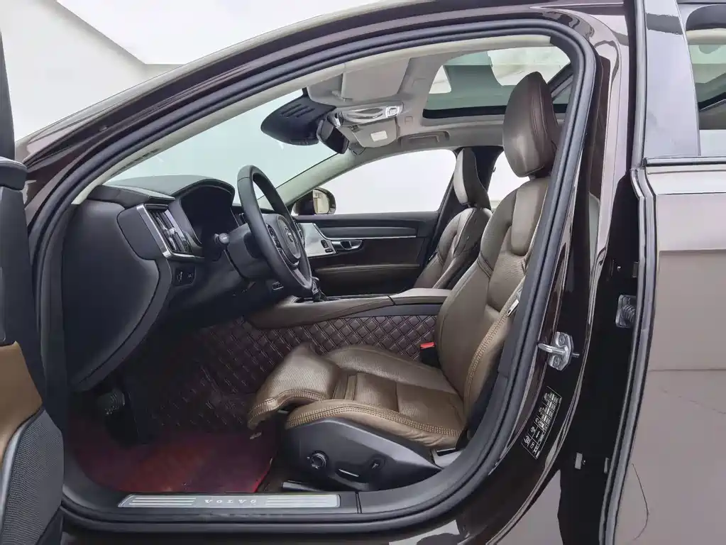 Volvo V90 — миниатюра 19