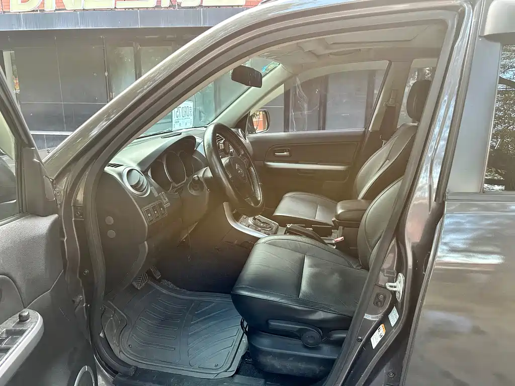 Suzuki Grand Vitara — миниатюра 12