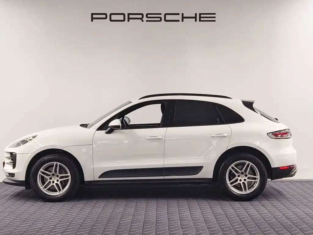 Porsche Macan — миниатюра 6