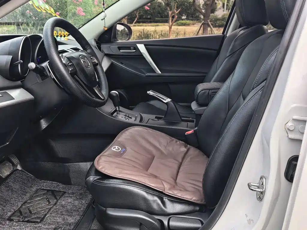 Mazda 3 Xingcheng — миниатюра 4