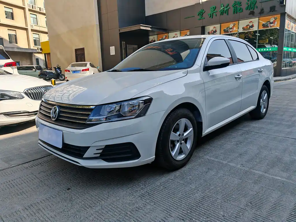 Купить Volkswagen Lavida