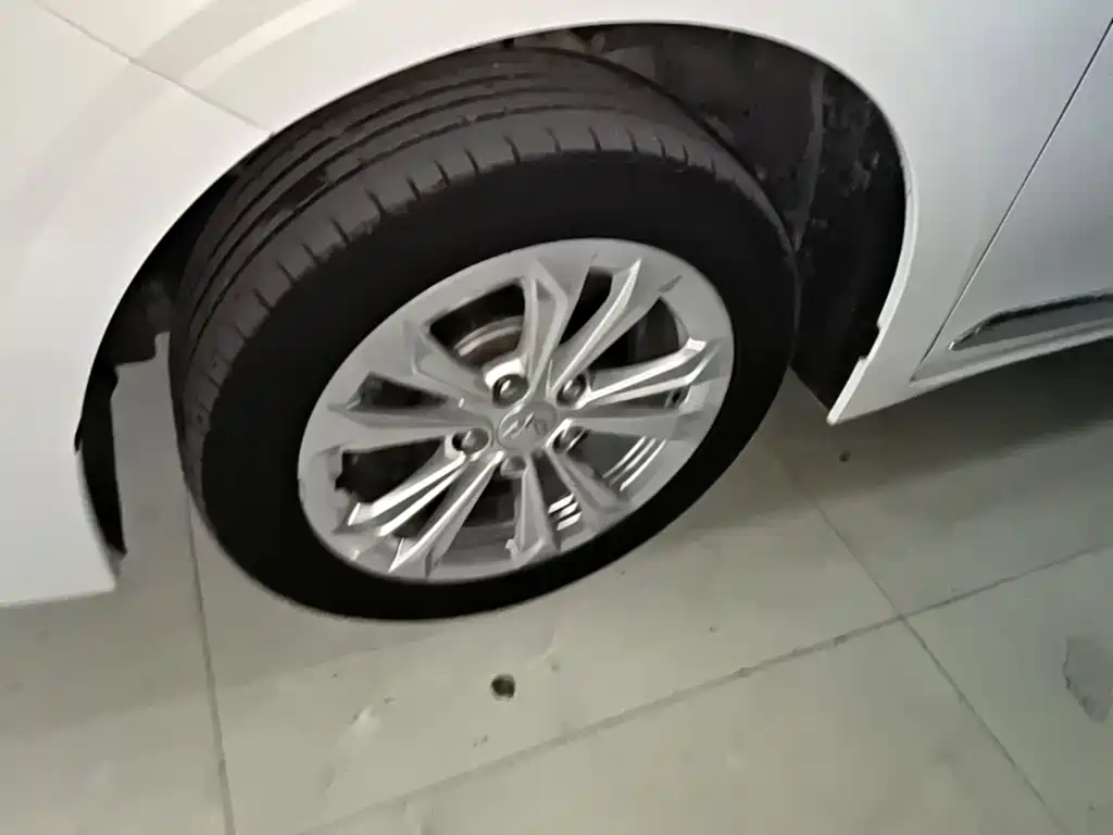 Wuling Jiachen — миниатюра 23
