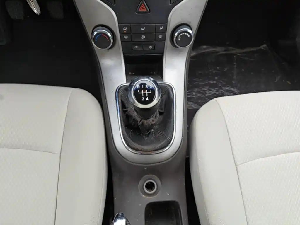 Chevrolet Cruze — миниатюра 14