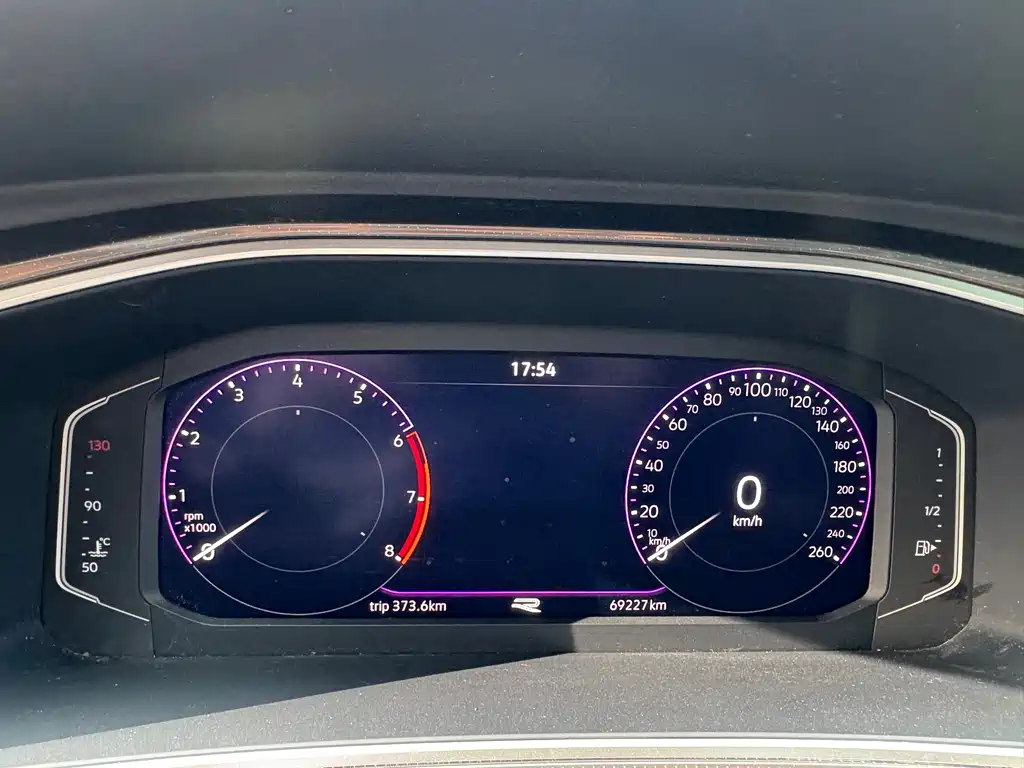 Volkswagen T-Roc — миниатюра 17
