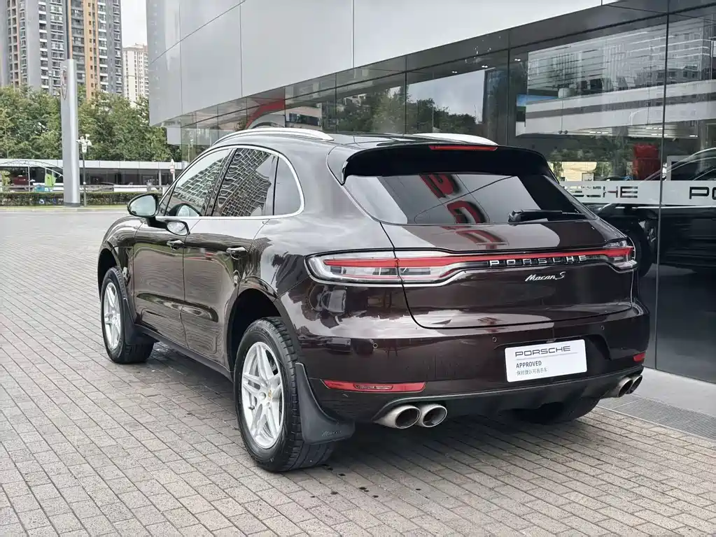 Porsche Macan — миниатюра 5