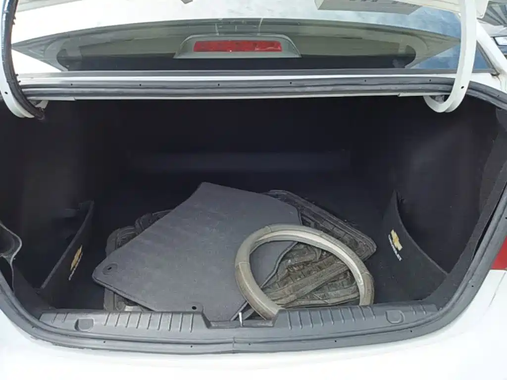 Chevrolet Cruze — миниатюра 19