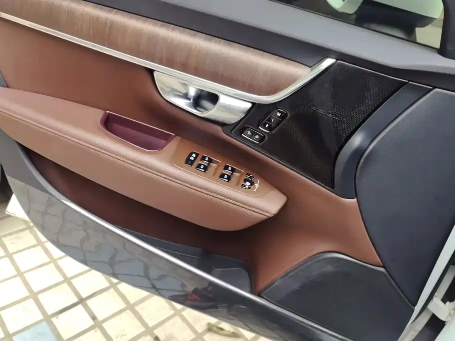 Volvo V90 — миниатюра 7