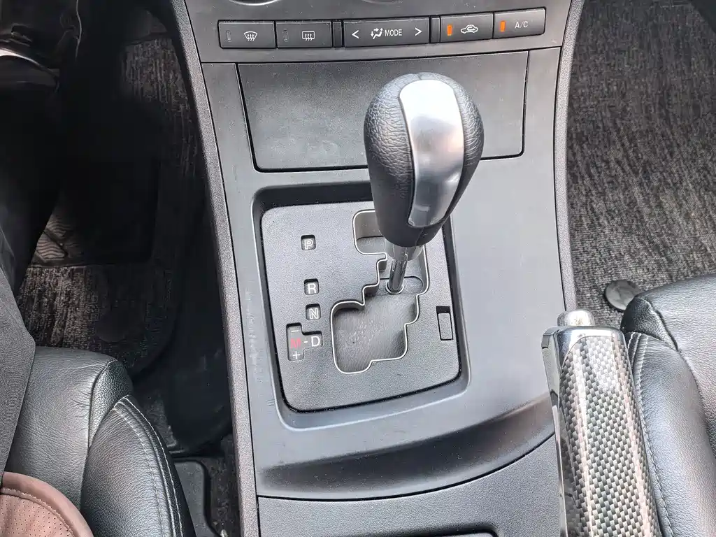Mazda 3 Xingcheng — миниатюра 8