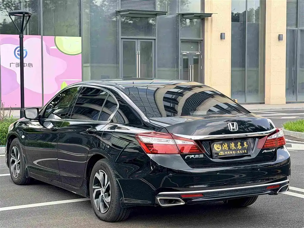 Honda Accord — миниатюра 7