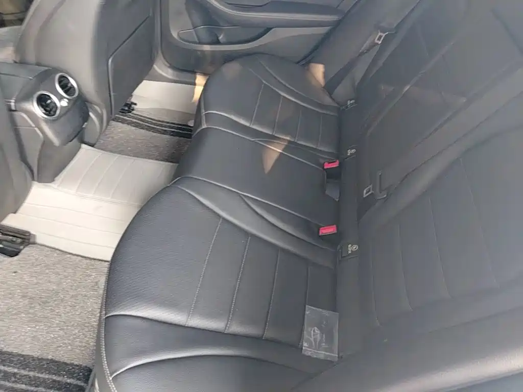 Mercedes-Benz C-Class — миниатюра 17