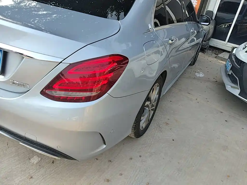 Mercedes-Benz C-Class — миниатюра 8