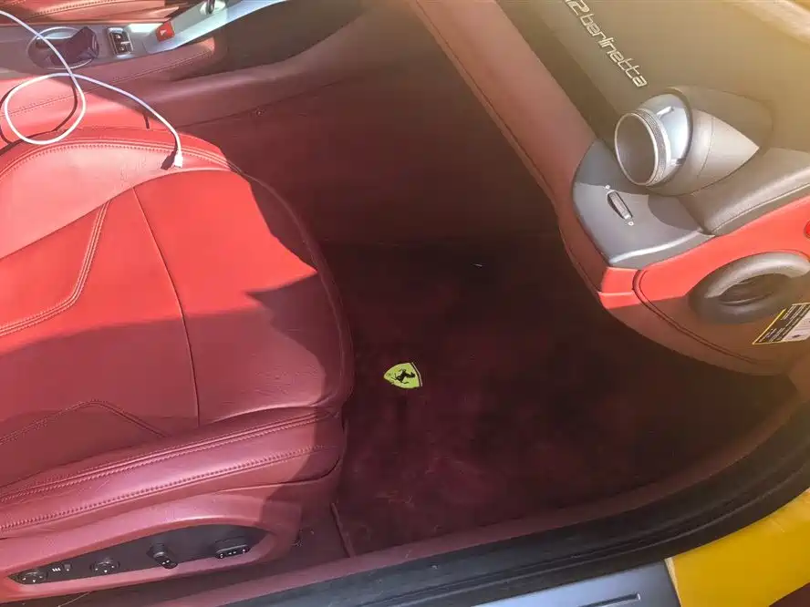 Ferrari F12berlinetta 2013 6.3L