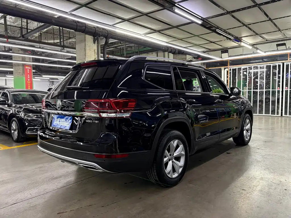 Volkswagen Teramont — миниатюра 6