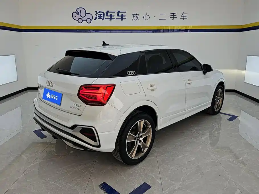 Audi Q2L — миниатюра 3
