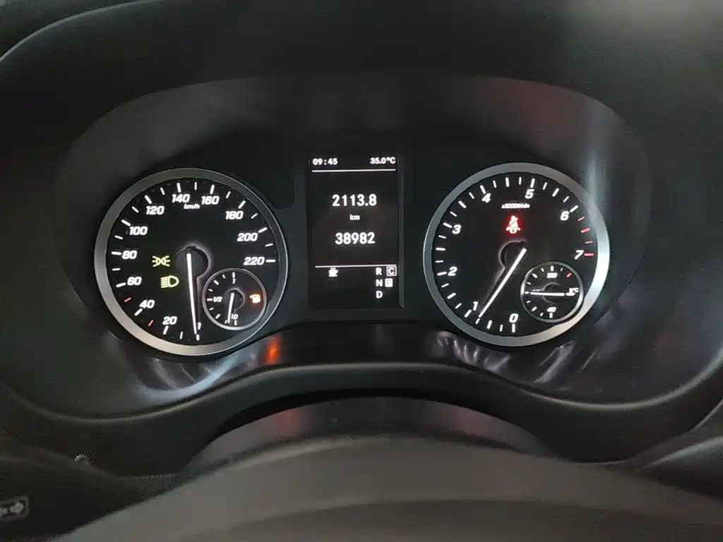 Mercedes-Benz Vito — миниатюра 8