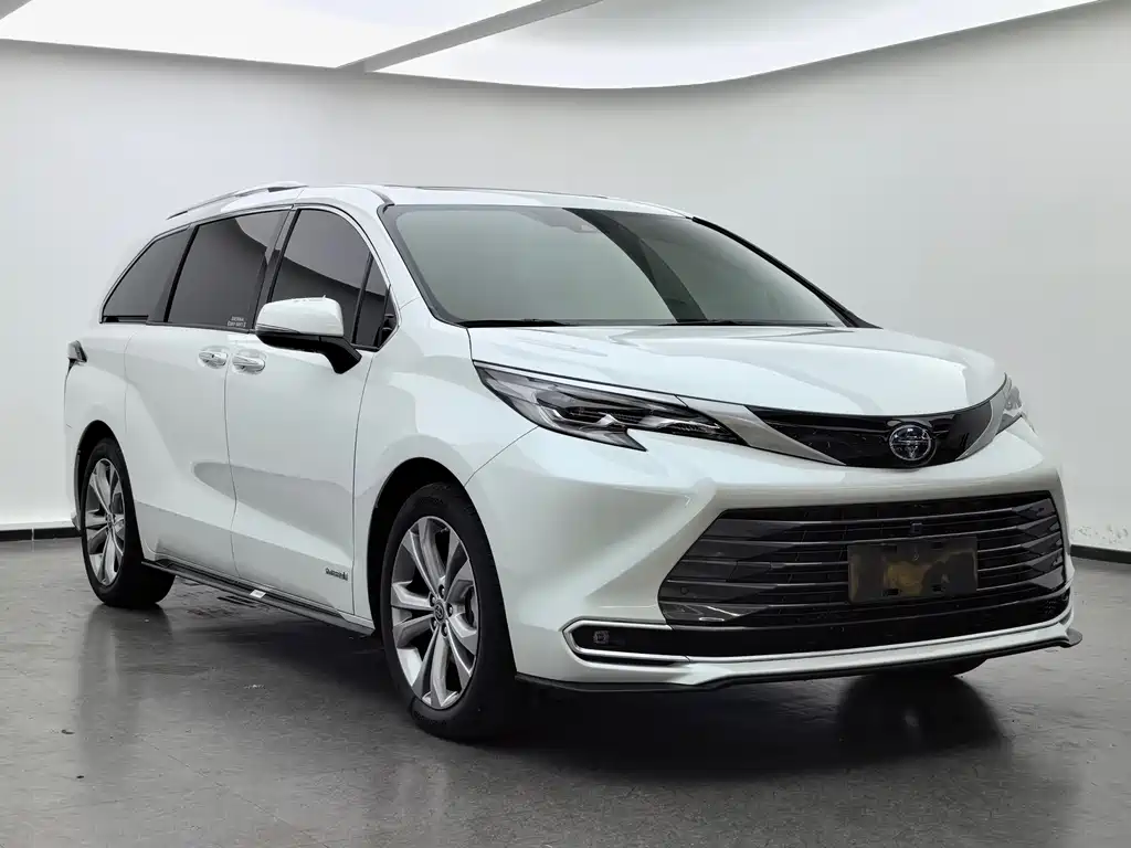 Toyota Sienna 2024 2.5L