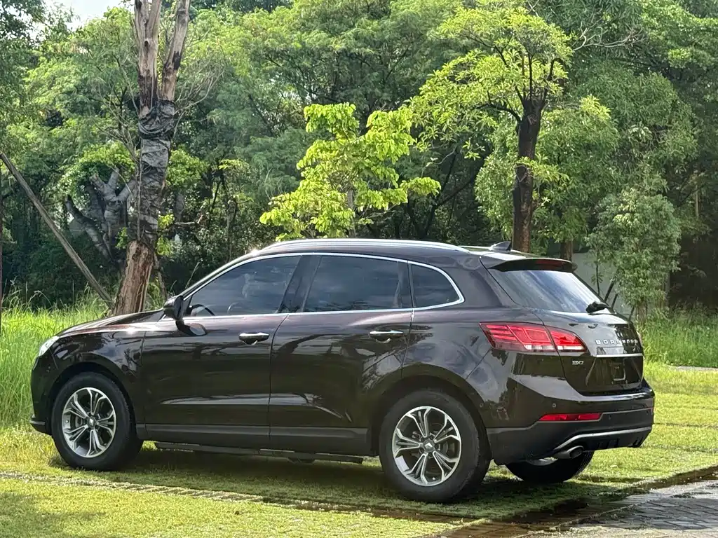 Borgward BX7 — миниатюра 18