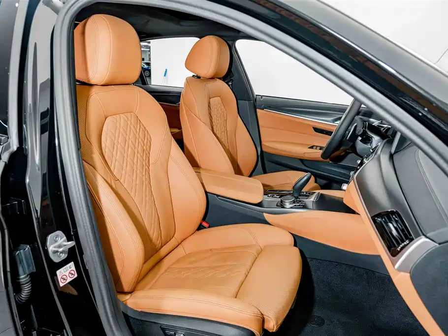BMW 5 Series (Import) — миниатюра 18