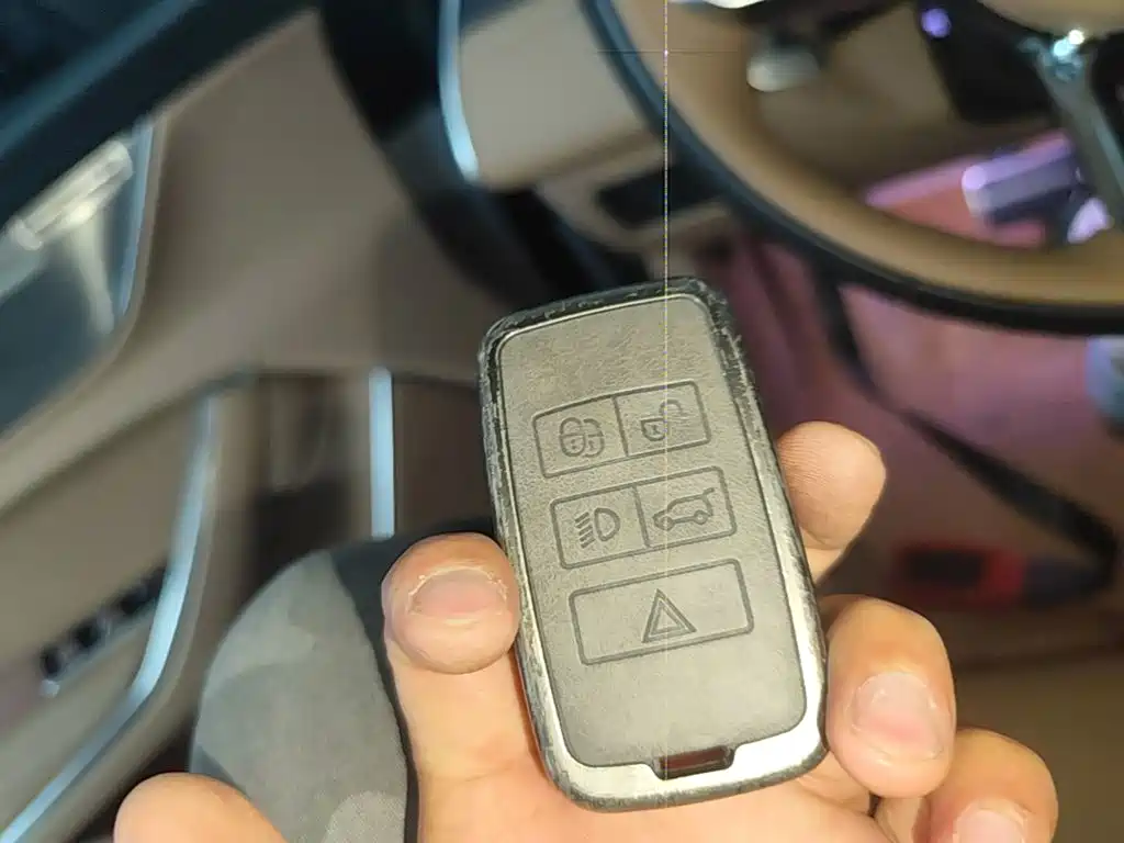 Jaguar XFL — миниатюра 9