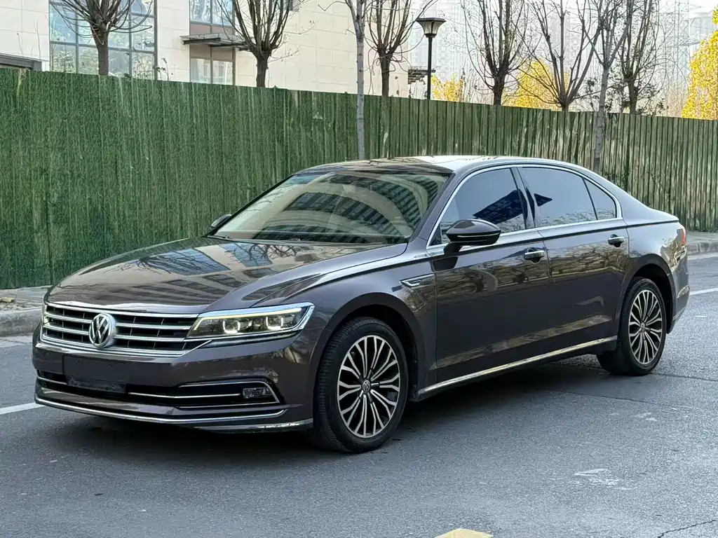 Volkswagen Phideon