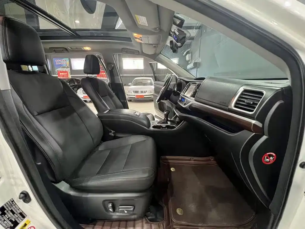 Toyota Highlander — миниатюра 5