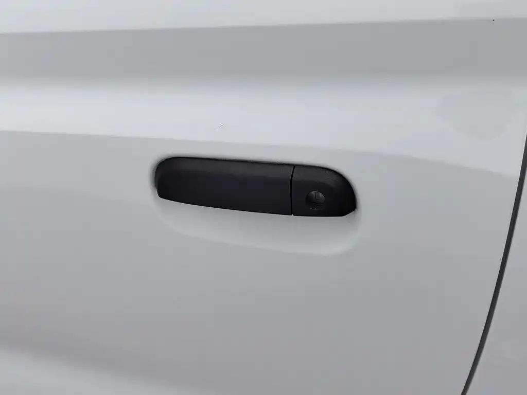 Roewe Clever — миниатюра 18