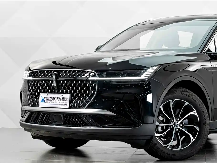 Lincoln Nautilus 2025 2.0T Premium