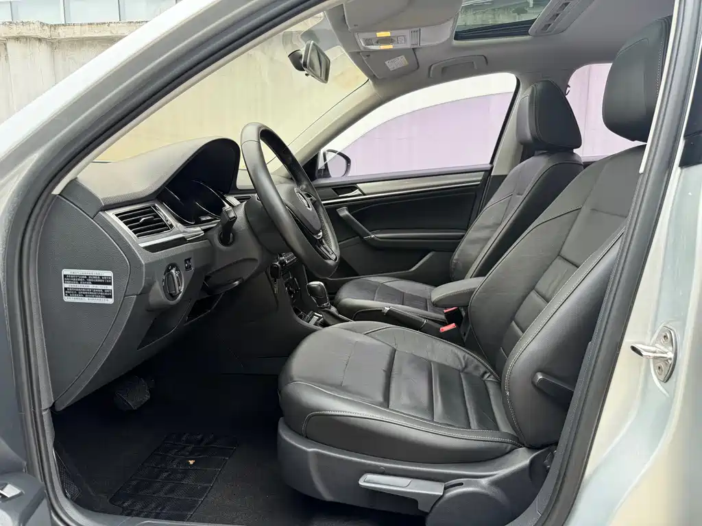 Volkswagen Bora — миниатюра 4