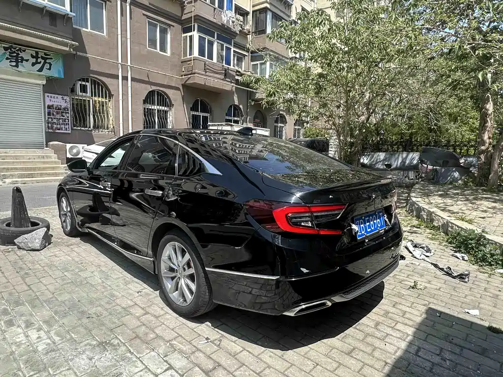 Honda Accord - фото 4
