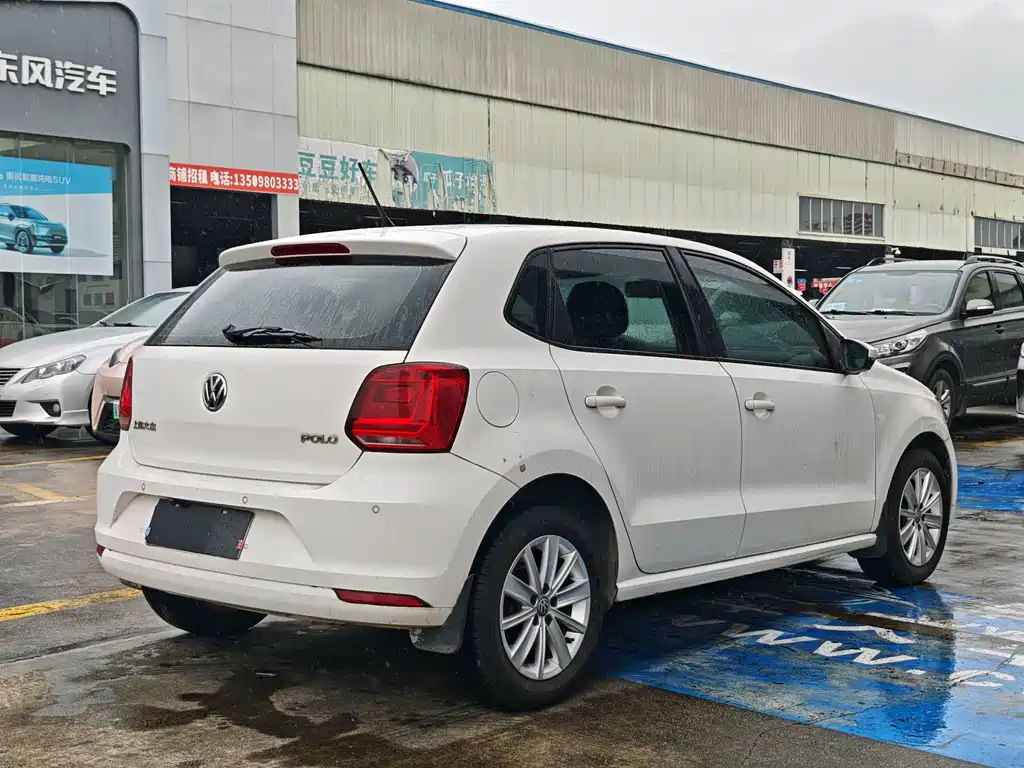 Volkswagen Polo — миниатюра 7