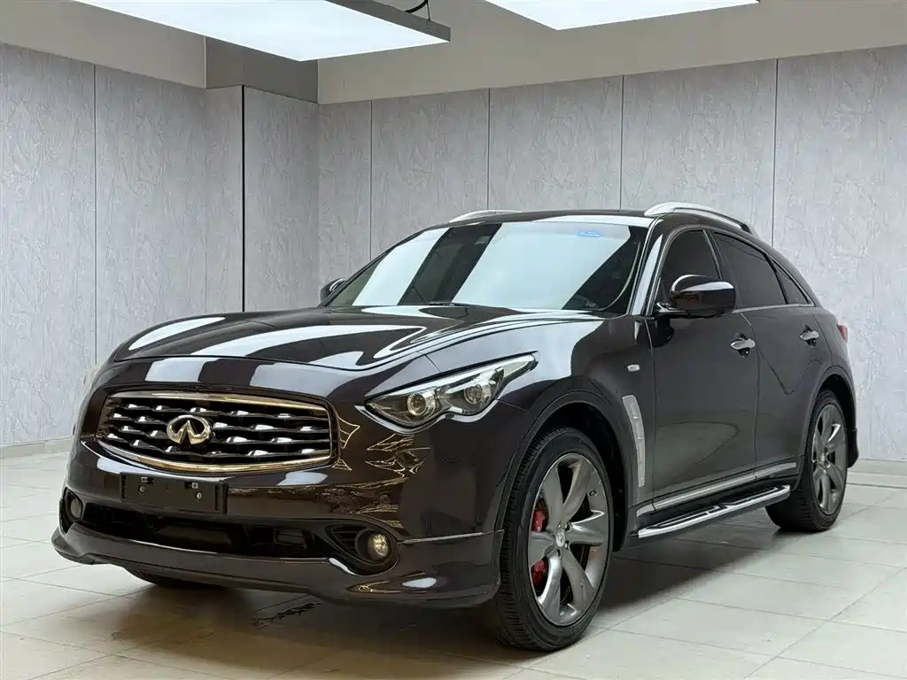 Infiniti FX 2011