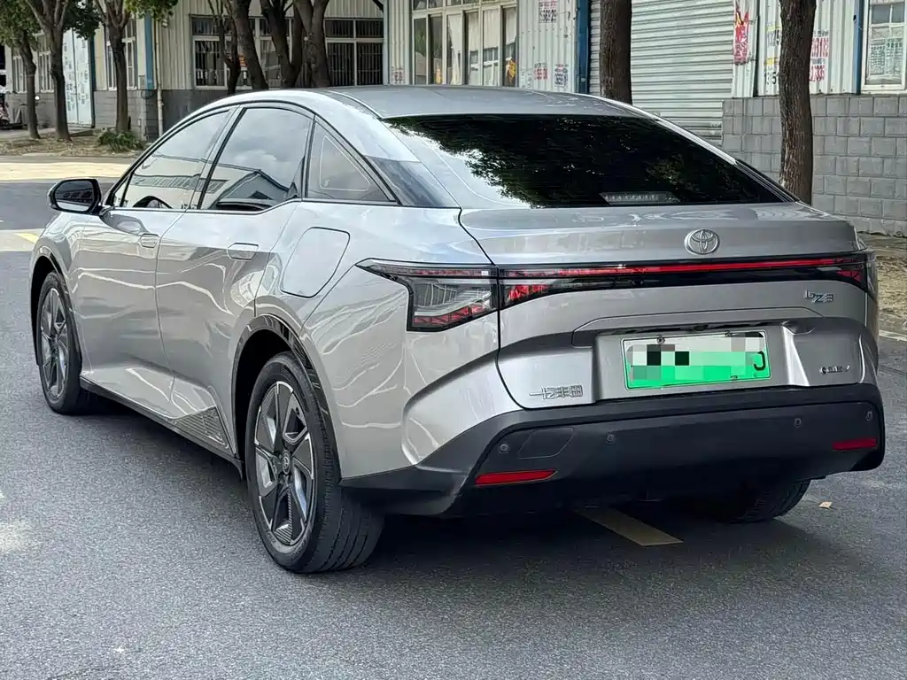 Toyota bZ3 — миниатюра 13