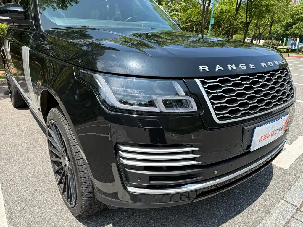 Land Rover Range Rover — миниатюра 5