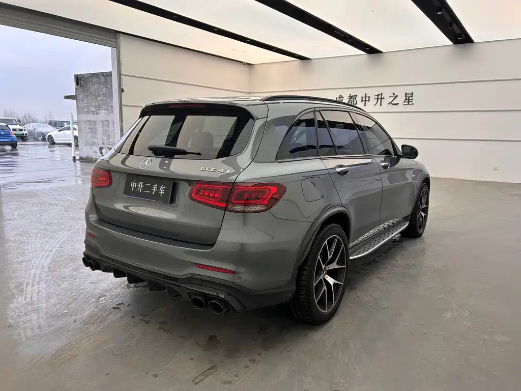 MERCEDES-BENZ GLC AMG