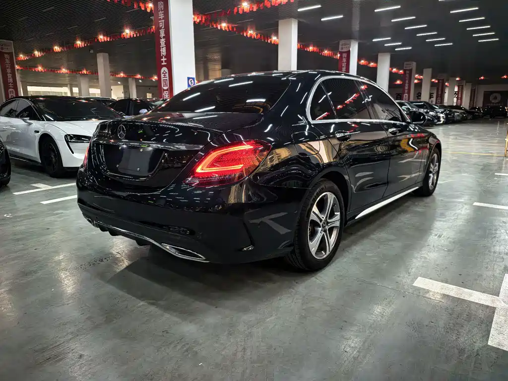 Mercedes-Benz C-Class — миниатюра 19