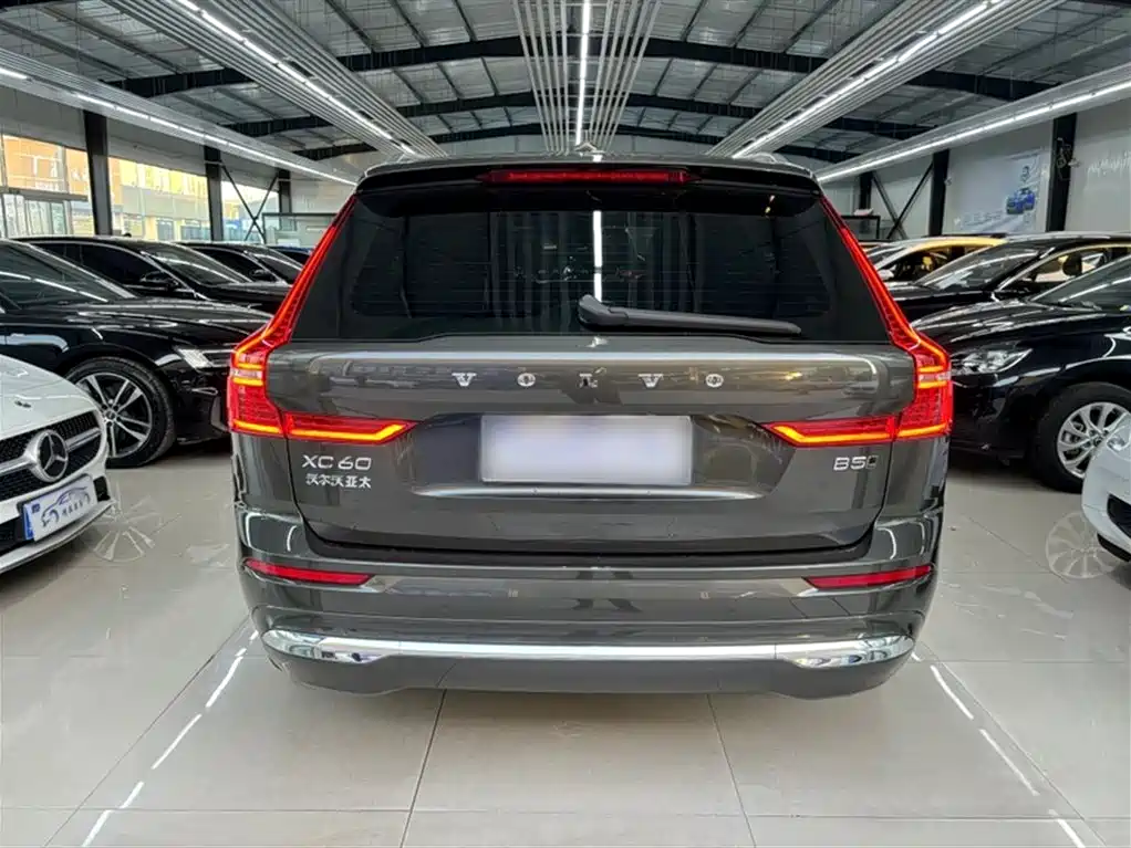 Volvo XC60 2022 B5 Luxury
