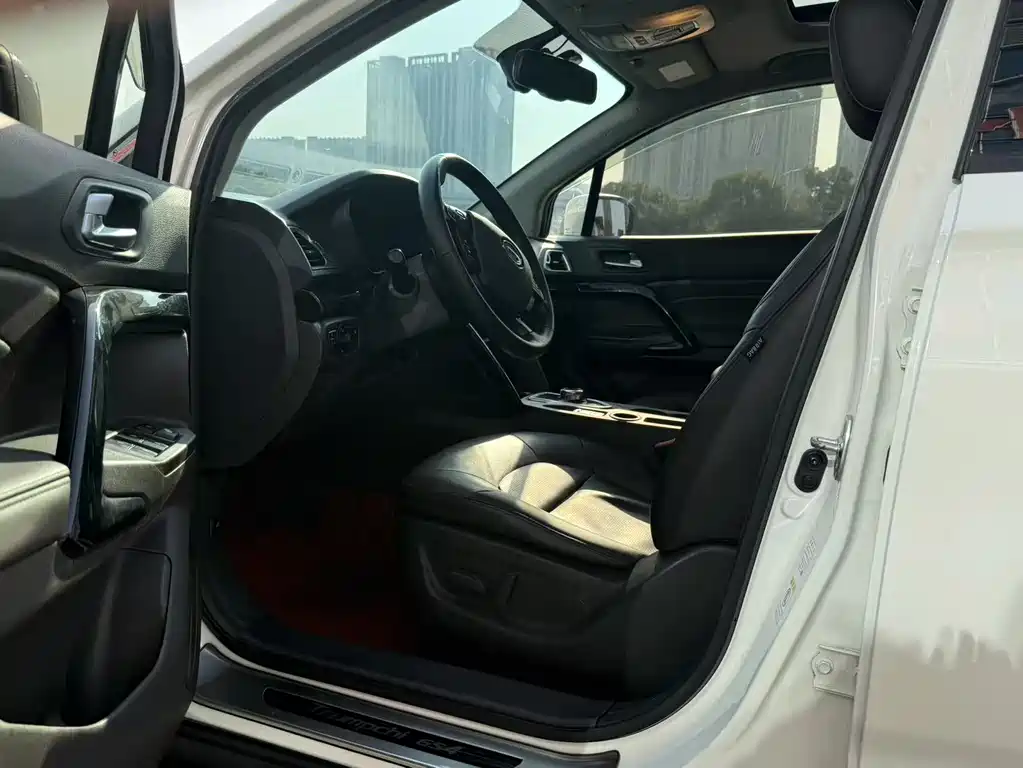 GAC TRUMPCHI GS4 NEW ENERGY