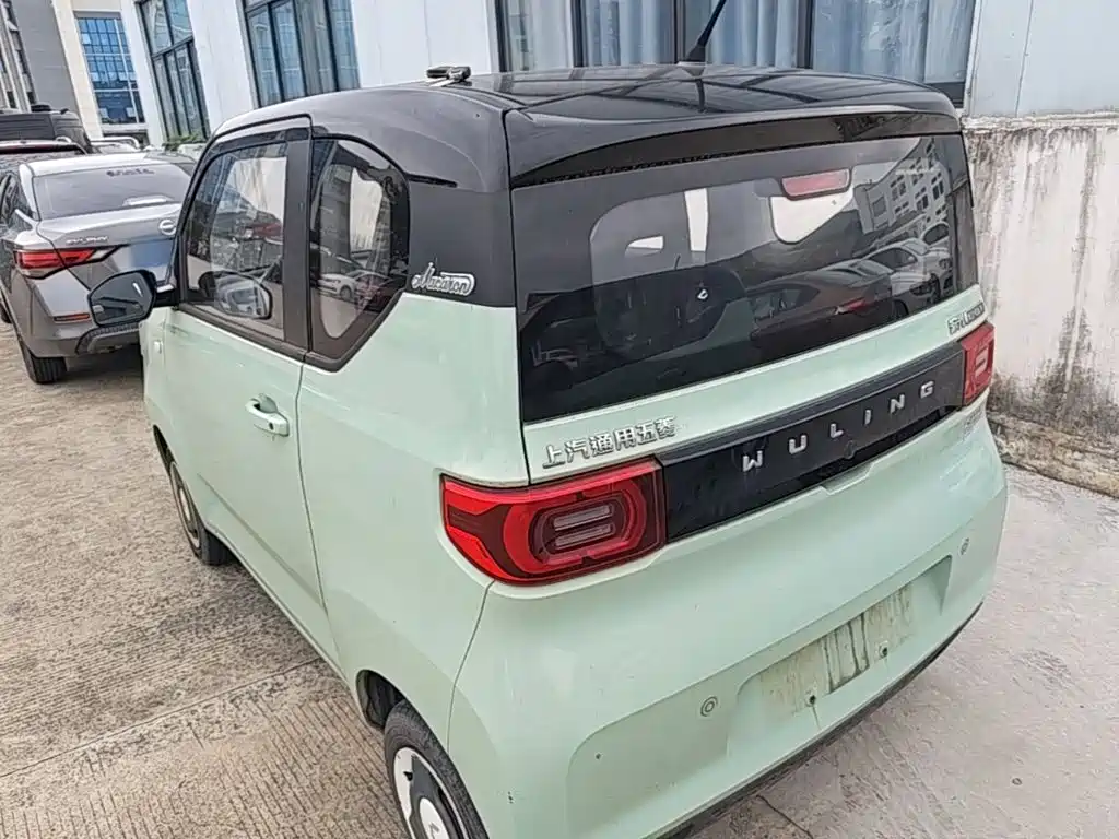 Wuling MINIEV — миниатюра 5