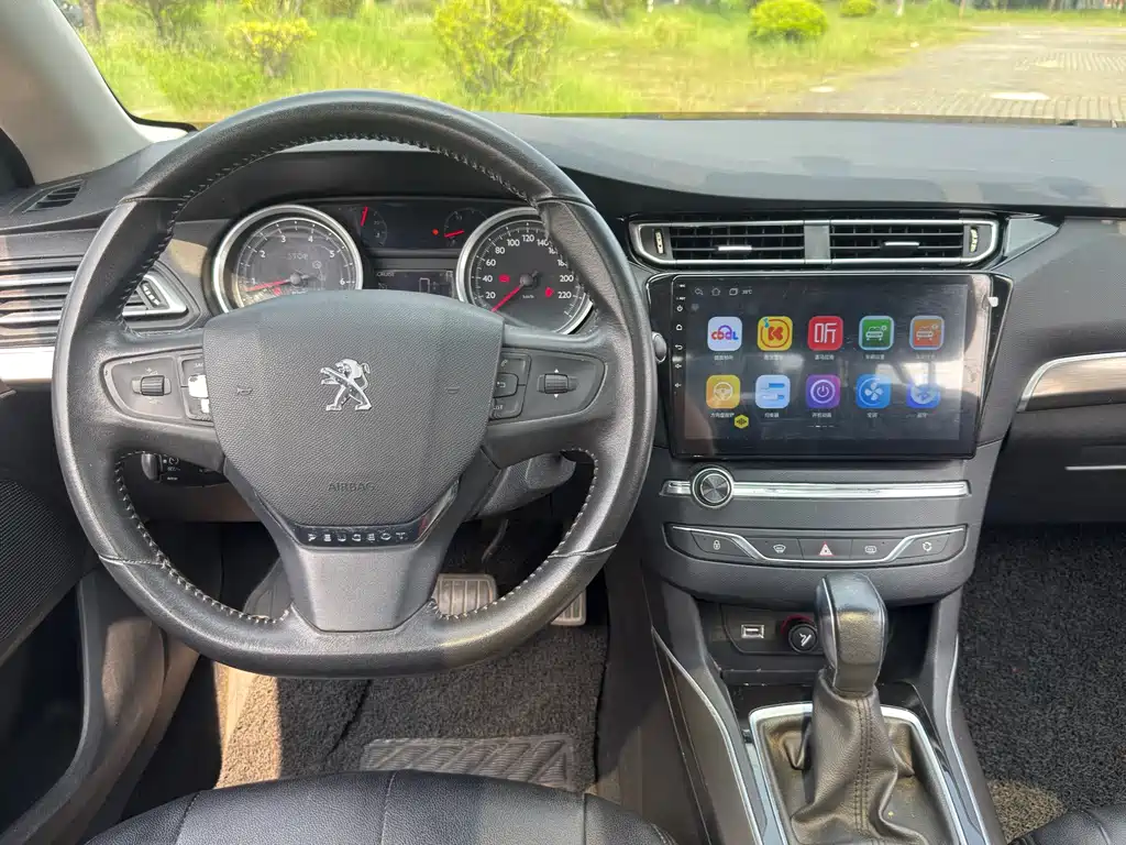 Peugeot 408 — миниатюра 8