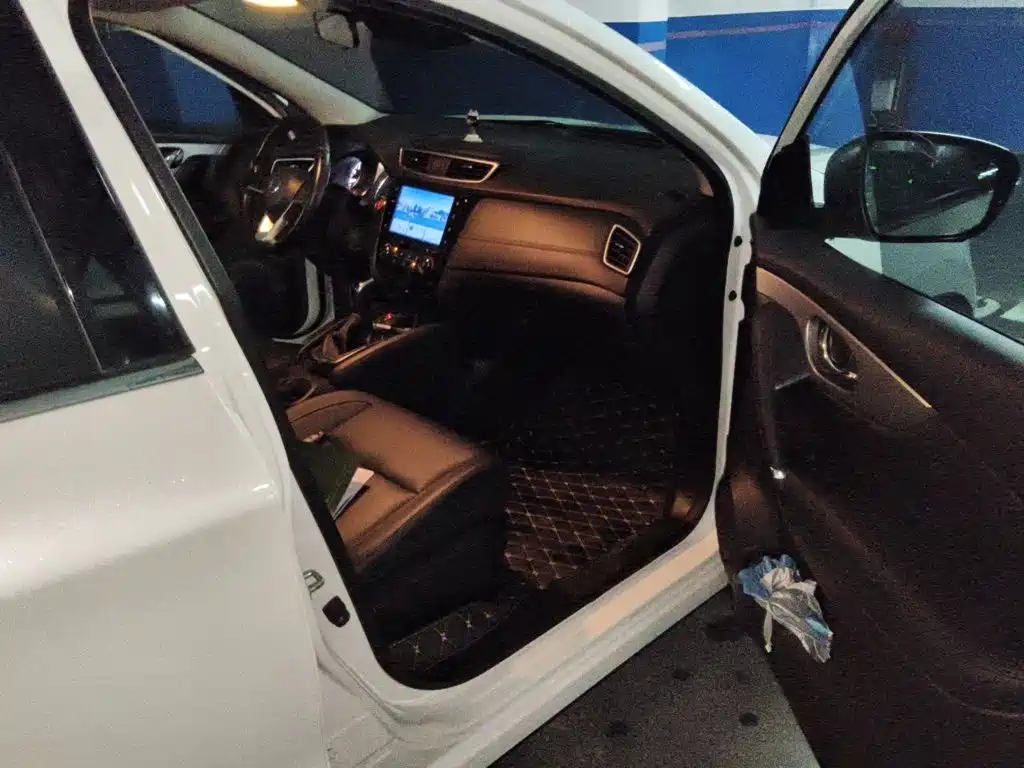 Nissan Qashqai — миниатюра 23
